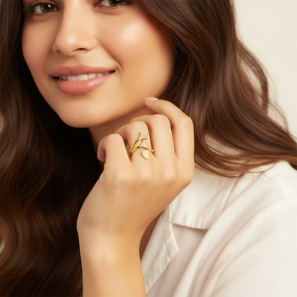 Triple Diamond Fan Gold Ring LR10113