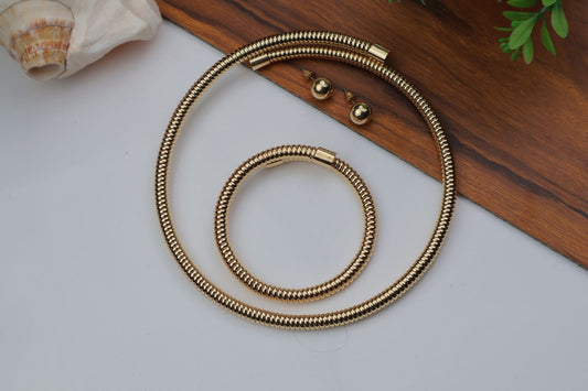 Gold Coil Necklace Set – Elegant Statement Necklace, Bracelet & Earrings for Women LN10312