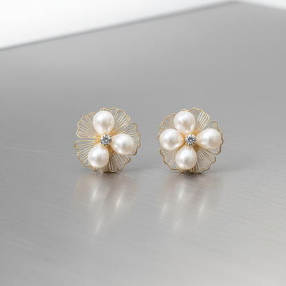Pearl Flower Stud Earrings – Elegant Gold Floral Design with Crystal Center LE10341