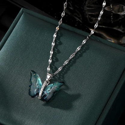 Silver Butterfly Pendant Necklace – Elegant Blue Crystal Charm LN10317