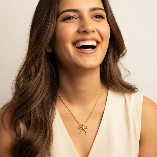Gold Bow Pendant Necklace – Minimal Charm. LN10191